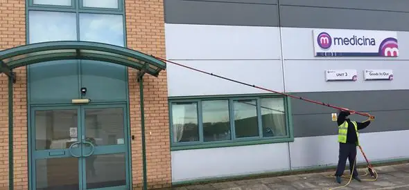 commercial office window cleaning bolton reach and wash