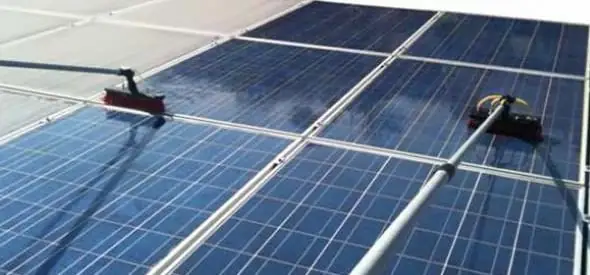solar panel cleaning bolton with pure water